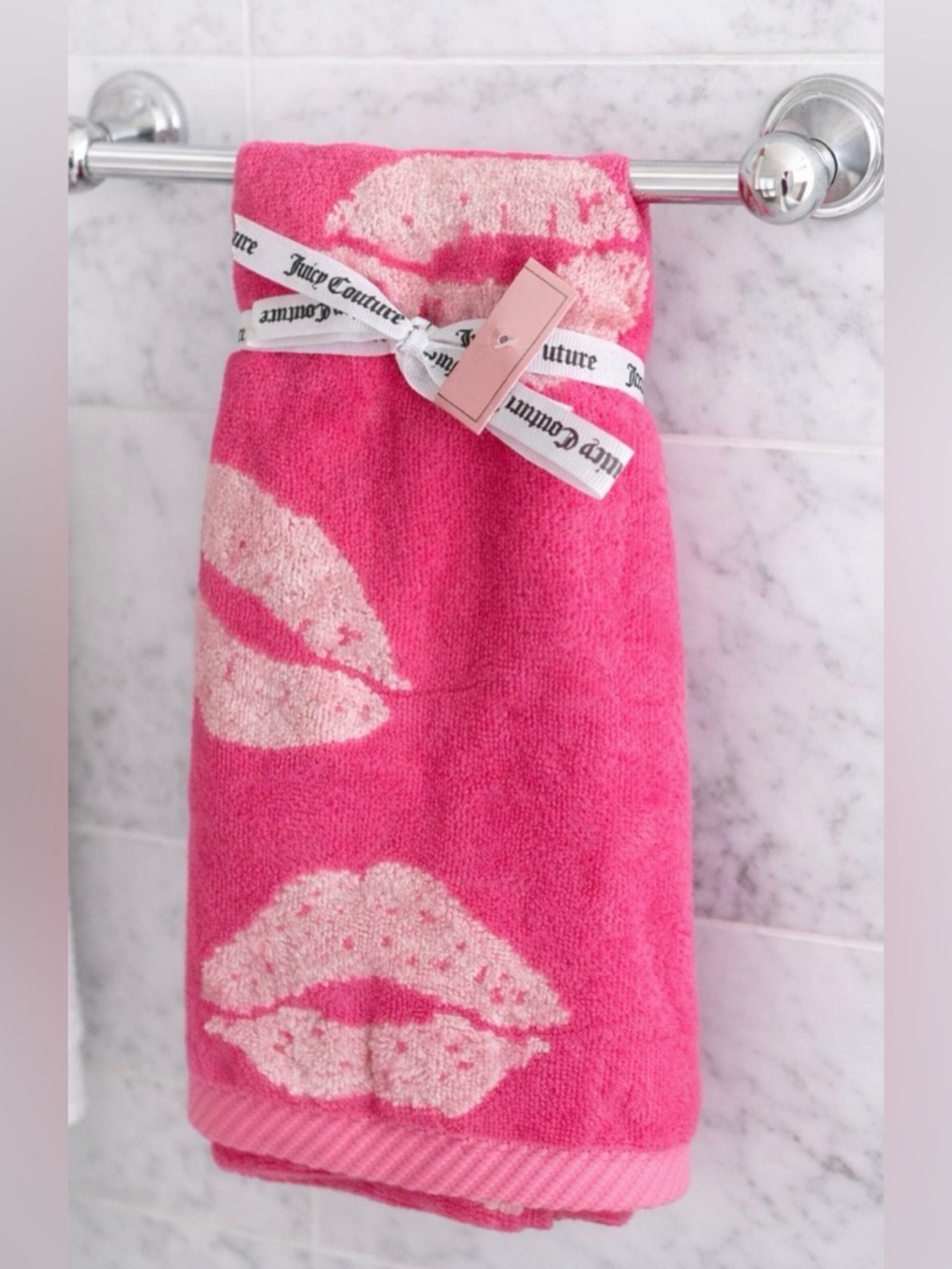 Juicy Couture Hand Towels (2)